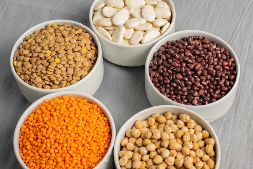 Imagen de legumbres como lentejas, porotos y garbanzos - Reyna Frutas Distribuidora